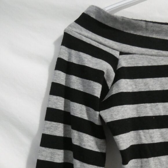 FOREVER 21 | Striped Grey and Black Off The Shoulder Hook & Eye Fastened Shirt - Picture 10 of 15